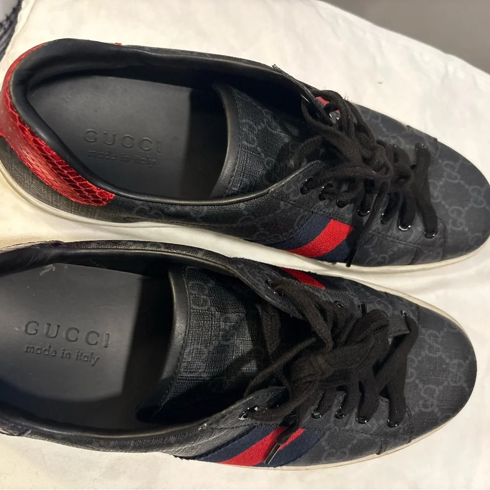Gucci Ace GG Supreme Men’s Sneakers Black Red Blue Size 9.5